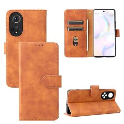 Peněženkové kožené pouzdro Solid Color na Honor 50 - Hnědá